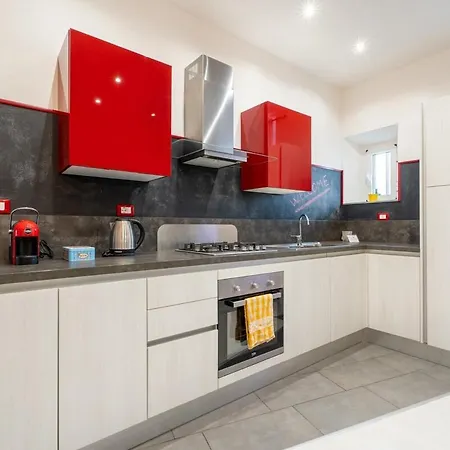 La Casa Del Lubra - A 2 Passi Dalla Stazione E Dal Porto Apartment